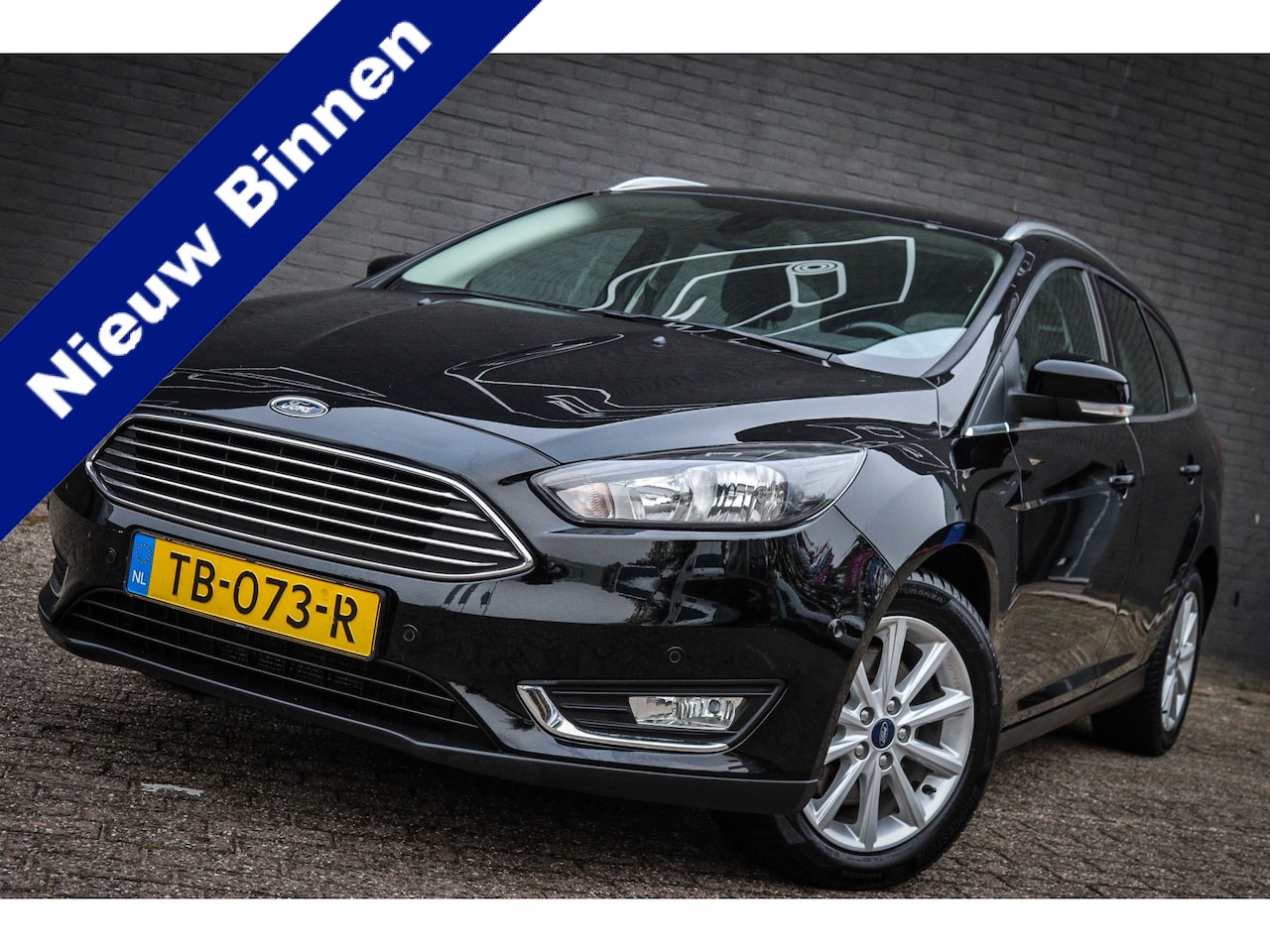 Ford Focus Wagon - 1.5 Titanium Net binnen-Nu al te bezichtigen - AutoWereld.nl