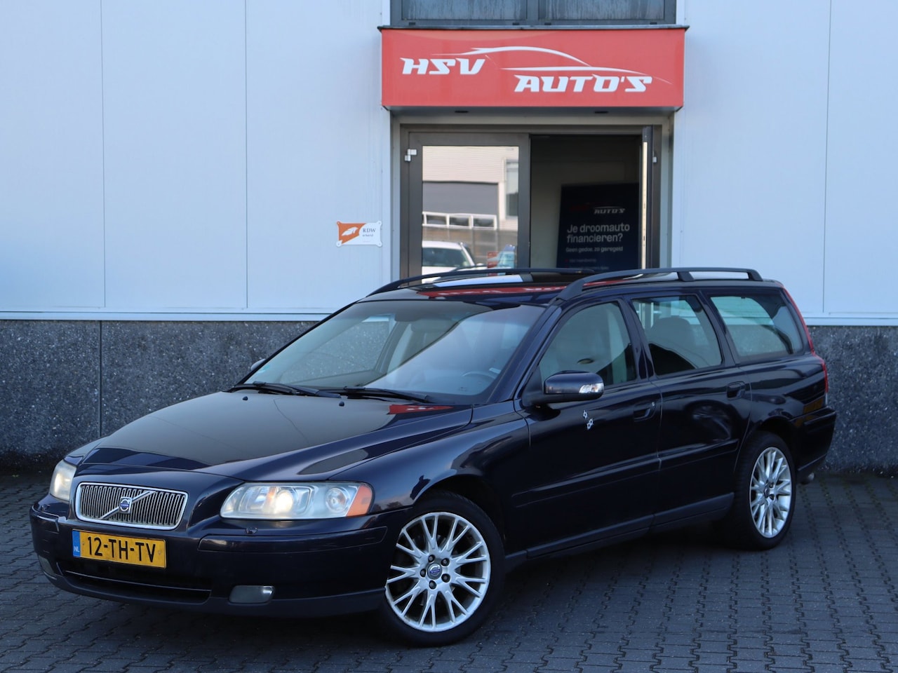 Volvo V70 - 2.4 D5 Edition II Sport automaat leer - AutoWereld.nl