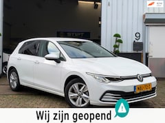 Volkswagen Golf - | 1.5 | eTSI | R-Line | AUTOMAAT | 5DRS | DEALER OND. | CRUISE CONTROL | CARPLAY |