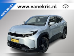 Toyota Urban Cruiser - Dynamic Adventure 61 kWh, Trekhaak, Spatlappen