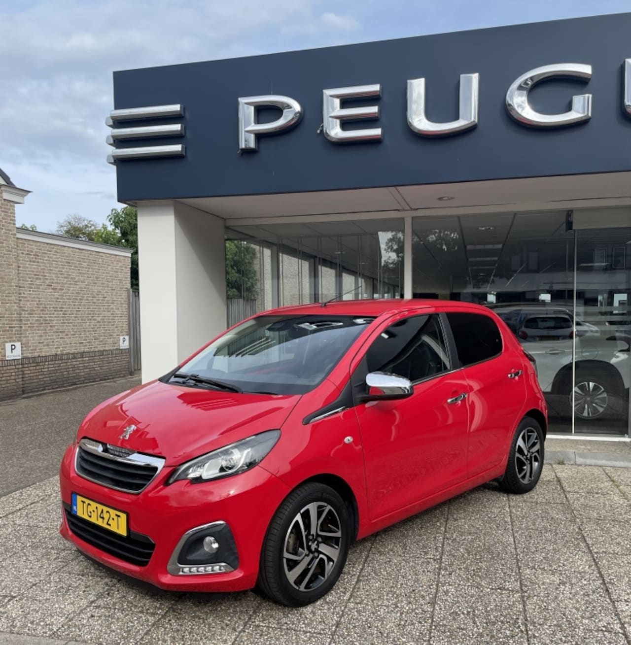Peugeot 108 - 1.0 e-VTi 72pk 5D GT-Line - AutoWereld.nl