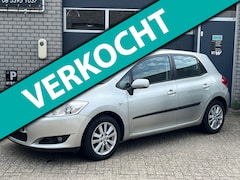 Toyota Auris - 1.6-16V Luna Business CLIMA TREKHAAK APK N.A.P