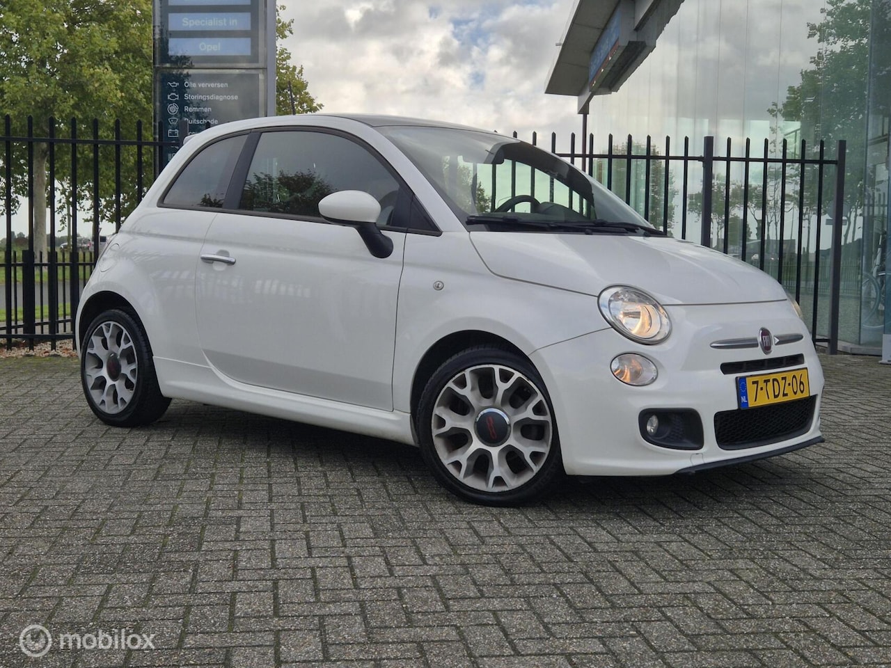 Fiat 500 - 0.9 TwinAir Sport | Airco | Leer | NAP - AutoWereld.nl