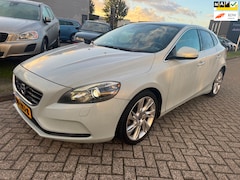 Volvo V40 - 1.6 T4 Summum leer, Panorama, Garantie