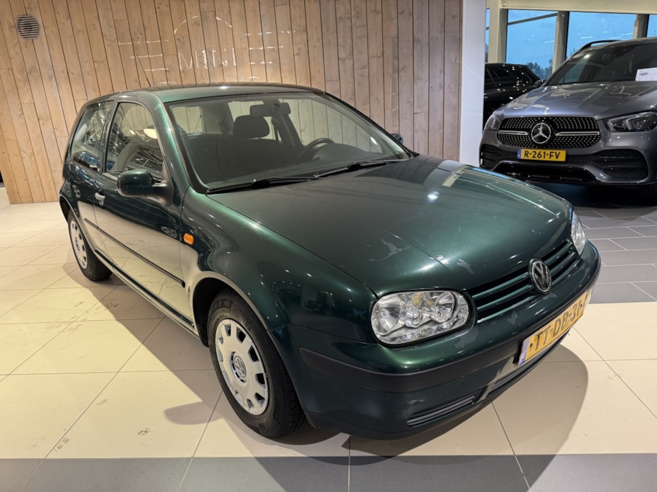 Volkswagen Golf - 1.6 Trendline 1.6 Trendline - AutoWereld.nl