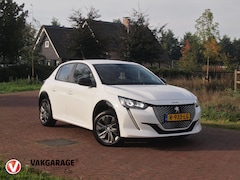 Peugeot e-208 - EV 50 kWh | SOH 92% | Apple Carplay | Parkeersensoren | Navi | Cruise Control | NL-Auto |