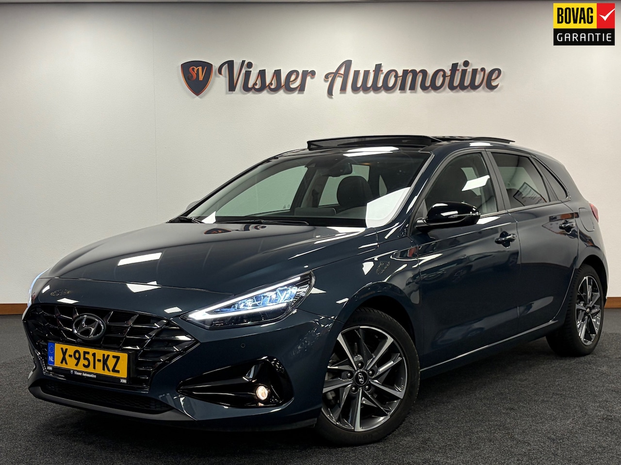 Hyundai i30 - 1.0 T-GDi MHEV Comfort*Automaat*Pano*Cruise-Control*PDC*Apple-Carplay* - AutoWereld.nl