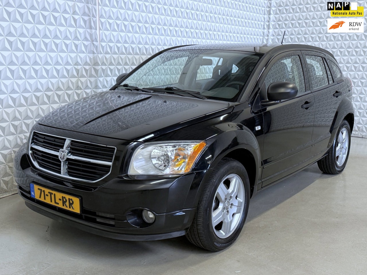 Dodge Caliber - 2.0 SXT AUTOMAAT / 150.000km (2006) - AutoWereld.nl