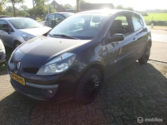 Renault Clio - 1.6-16V Dynamique S