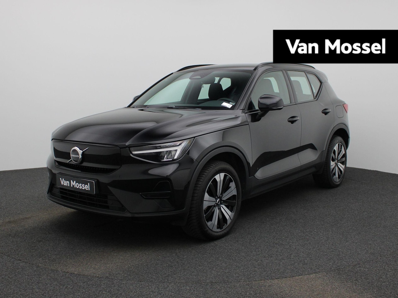Volvo XC40 - Recharge Core LED-KOPLAMPEN | NAVIGATIE | CARPLAY | ANDROID AUTO | ACHTERUITRIJCAMERA | GO - AutoWereld.nl