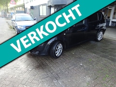 Toyota Corolla Verso - 1.8 VVT-i Luna 7p. AUOTMAAT AIRCO JAAR APK