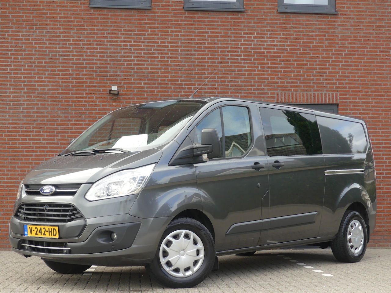 Ford Transit Custom - 2.0 TDCI L2H1 DC - AutoWereld.nl