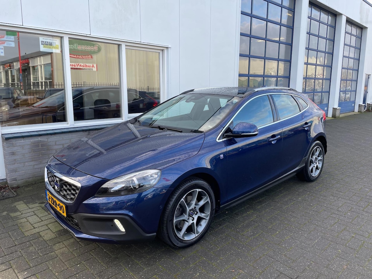 Volvo V40 Cross Country - 1.6 T4 Ocean Race 1.6 T4 Ocean Race - AutoWereld.nl