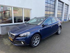Volvo V40 Cross Country - 1.6 T4 Ocean Race