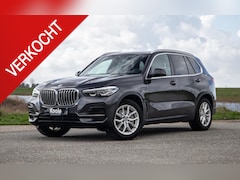 BMW X5 - xDrive45e High Executive CARPLAY / CAMERA / DEALER ONDERHOUDEN / BRUIN LEER / STOELVERWARM