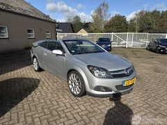Opel Astra TwinTop - 1.8 Cosmo WEINIG KILOMETERS