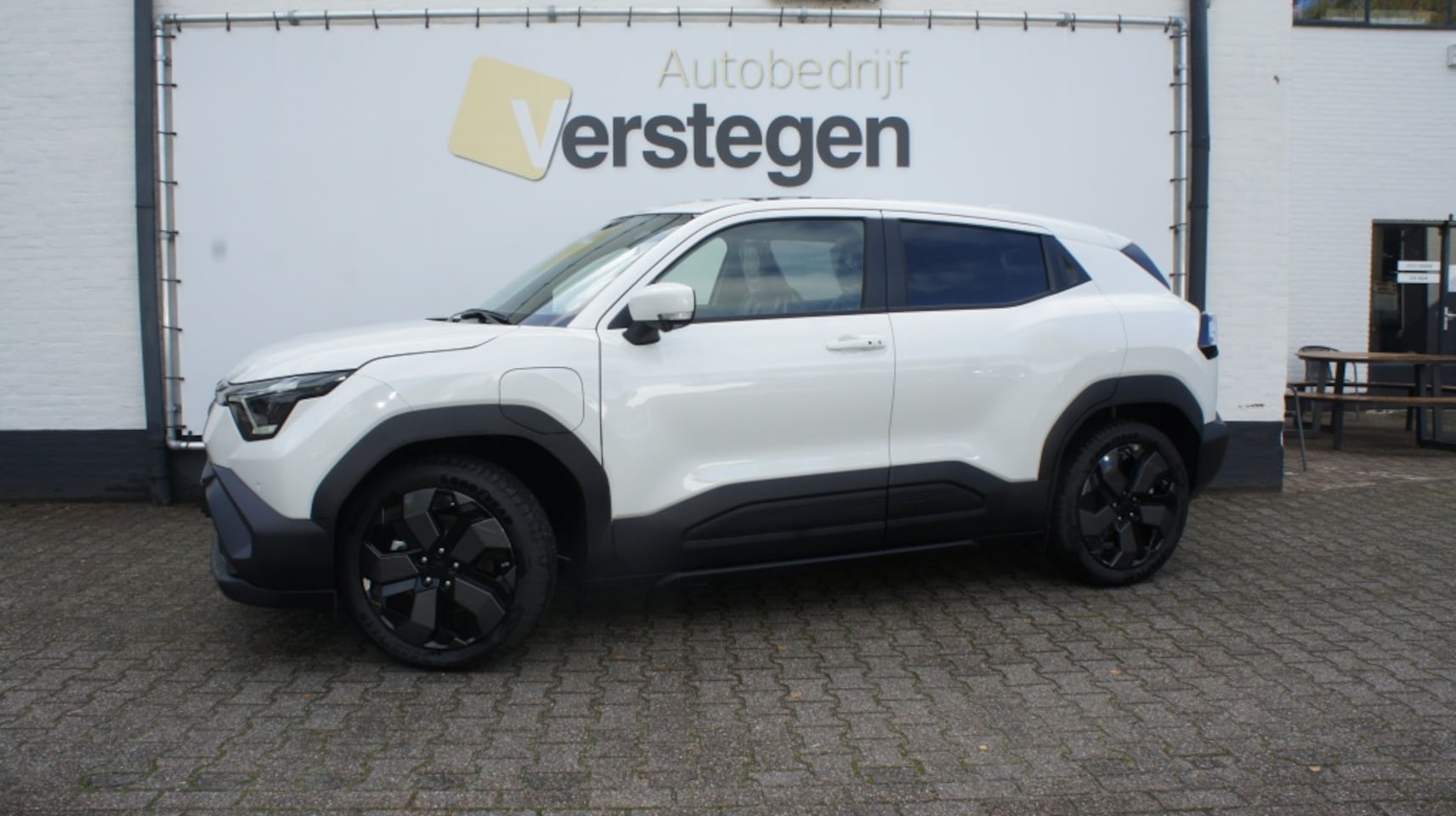Suzuki e Vitara - Style 61 kWh - tot 10 jaar garantie - Extra voorraadkorting - - AutoWereld.nl