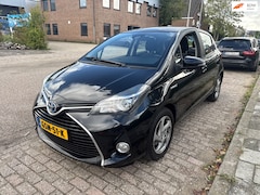 Toyota Yaris - 1.5 Hybrid Trend Bi-Tone