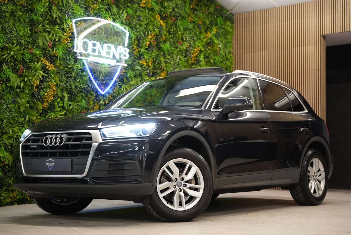 Audi Q5 - 2.0 TFSI quattro / Panoramadak / Cruise / Stoelverwarming / Parkeersensoren - AutoWereld.nl