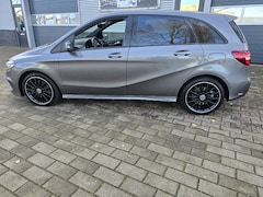 Mercedes-Benz B-klasse - 250 AMG UITVOERING