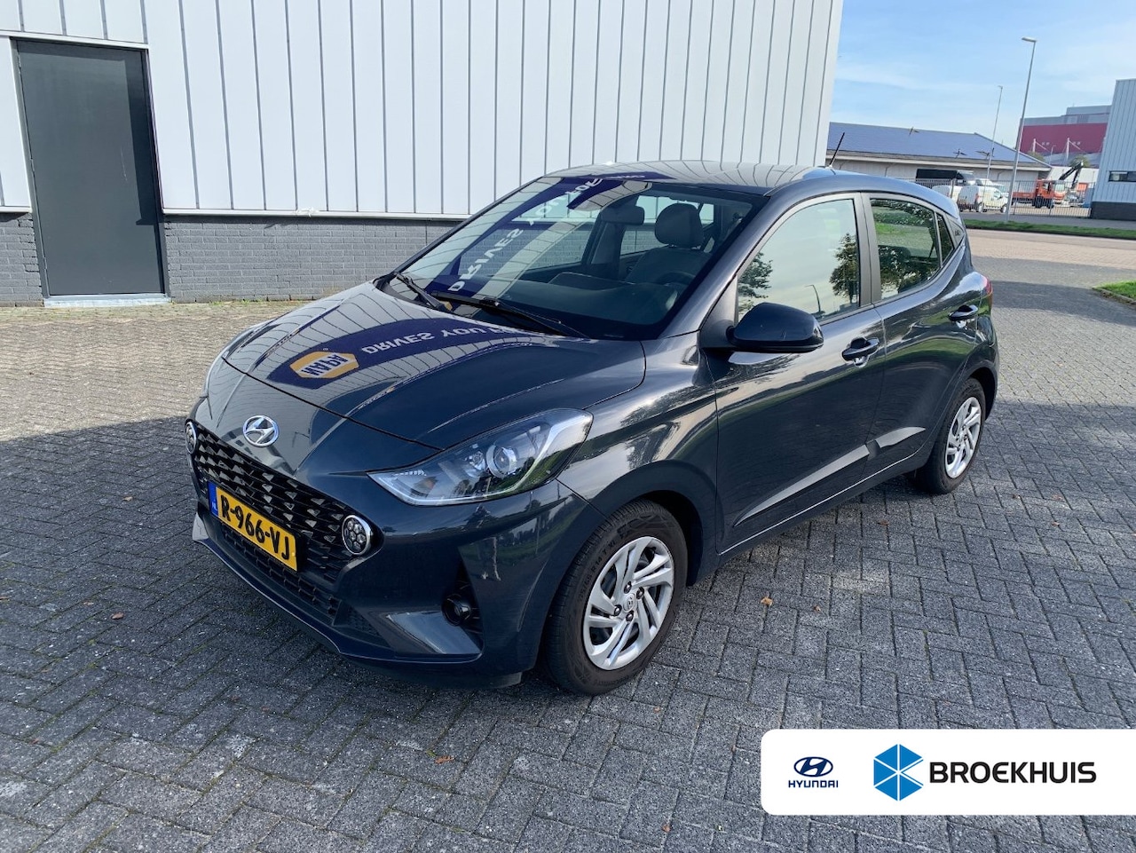 Hyundai i10 - 1.0 Premium l Camera l Automatische Airco l Parkeersensoren l Navigatie l Elektr. Pakket l - AutoWereld.nl