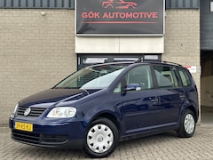 Volkswagen Touran - 1.6 Business / Airco / Carplay / Cruise Control / NAP