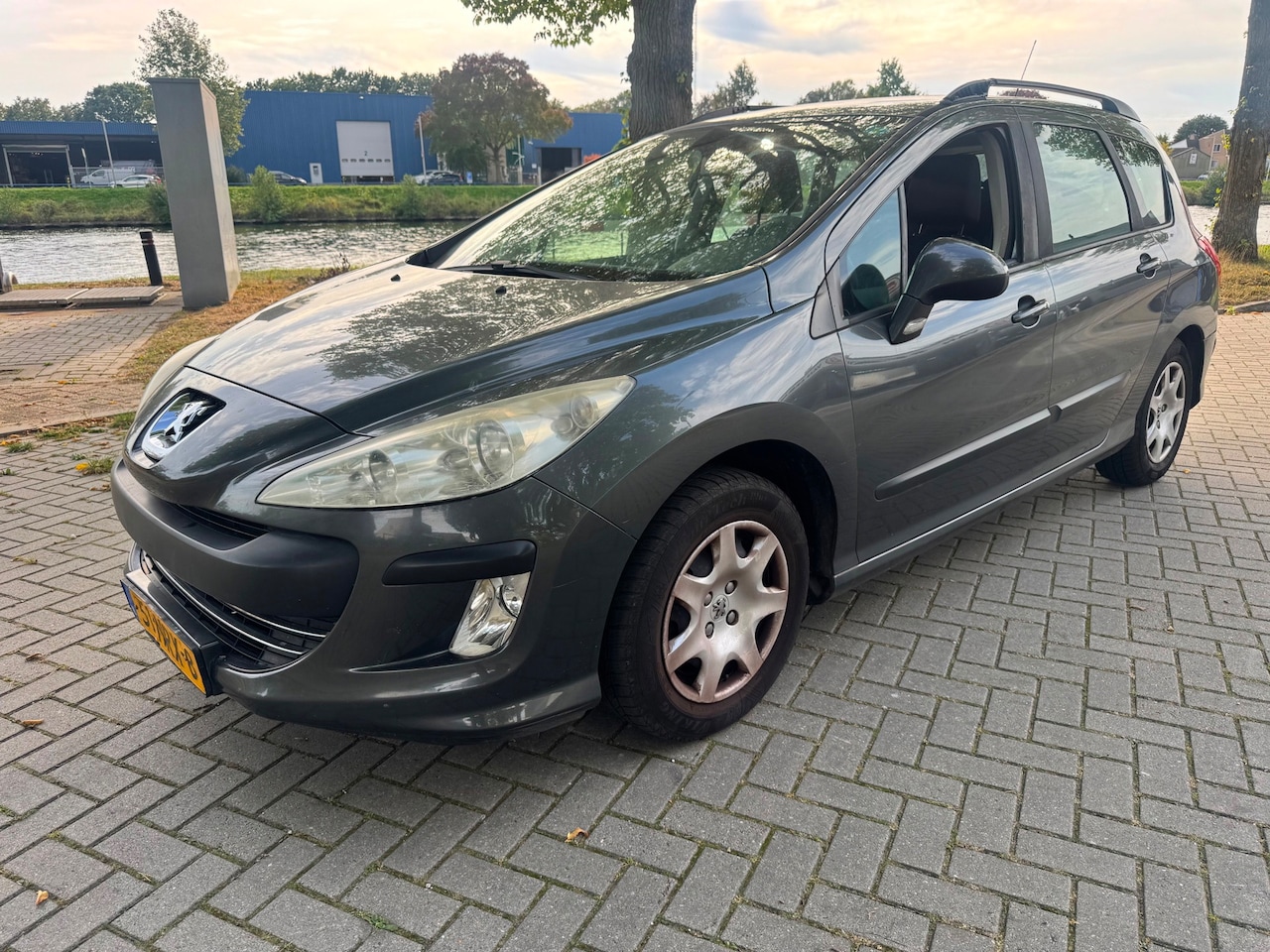 Peugeot 308 SW - 1.6 HDiF Blue Lease 1.6 HDiF Blue Lease - AutoWereld.nl