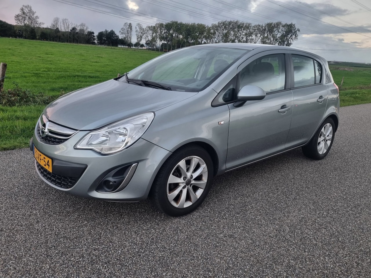 Opel Corsa - 1.2-16V Cosmo 5 deurs - AutoWereld.nl