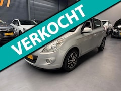 Hyundai i20 - 1.2i i-Motion AIRCO NAP NL AUTO