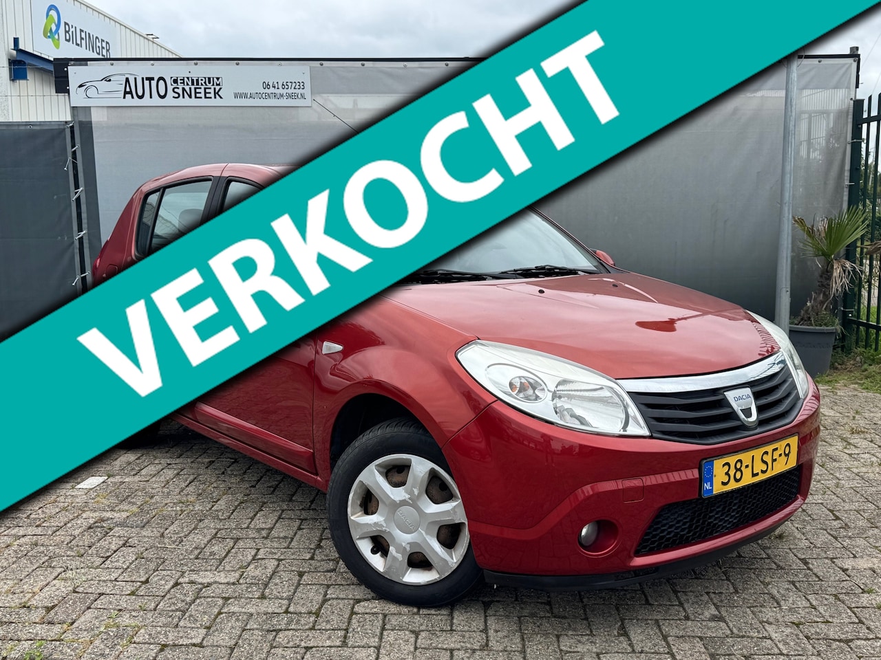 Dacia Sandero - 1.6 Lauréate - NWE APK - Airco - Sensoren - AutoWereld.nl