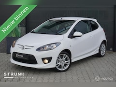 Mazda 2 - 2 1.3 GT-L Airco Wit Parelmoer Stoelverwarming LMV Centr Vergr