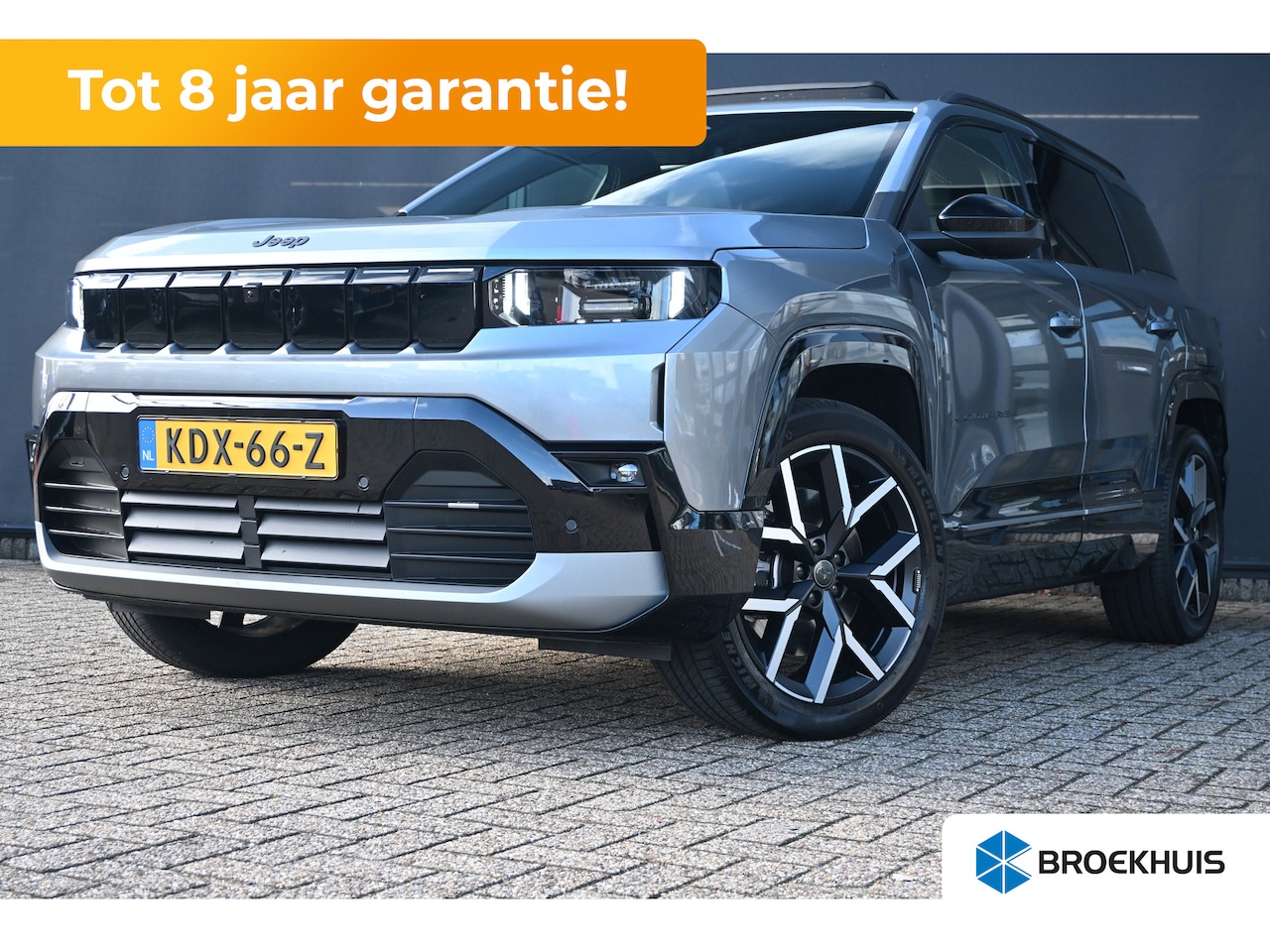 Jeep Compass - First Edition 74 kWh Tot 8 Jaar Garantie! 99%SOH! | Premium + Convenience Pack | Warmtepom - AutoWereld.nl