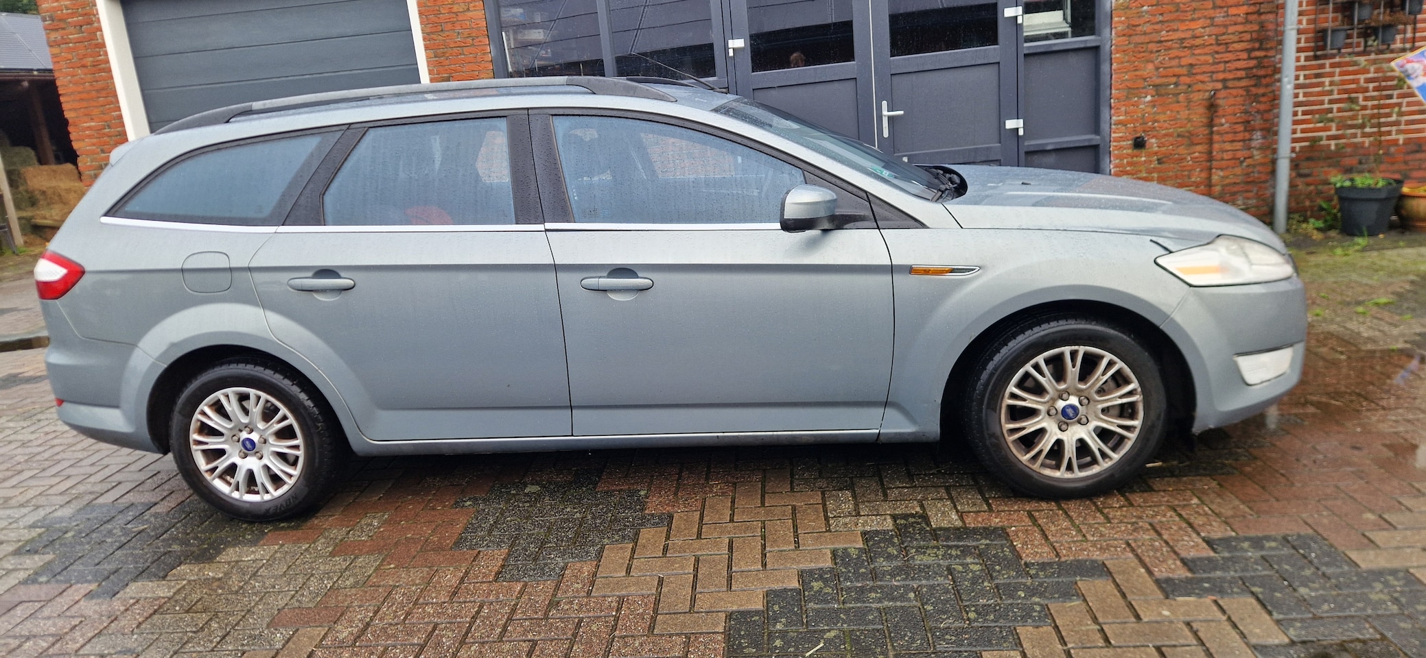 Ford Mondeo Wagon - 2.0-16V Titanium - AutoWereld.nl