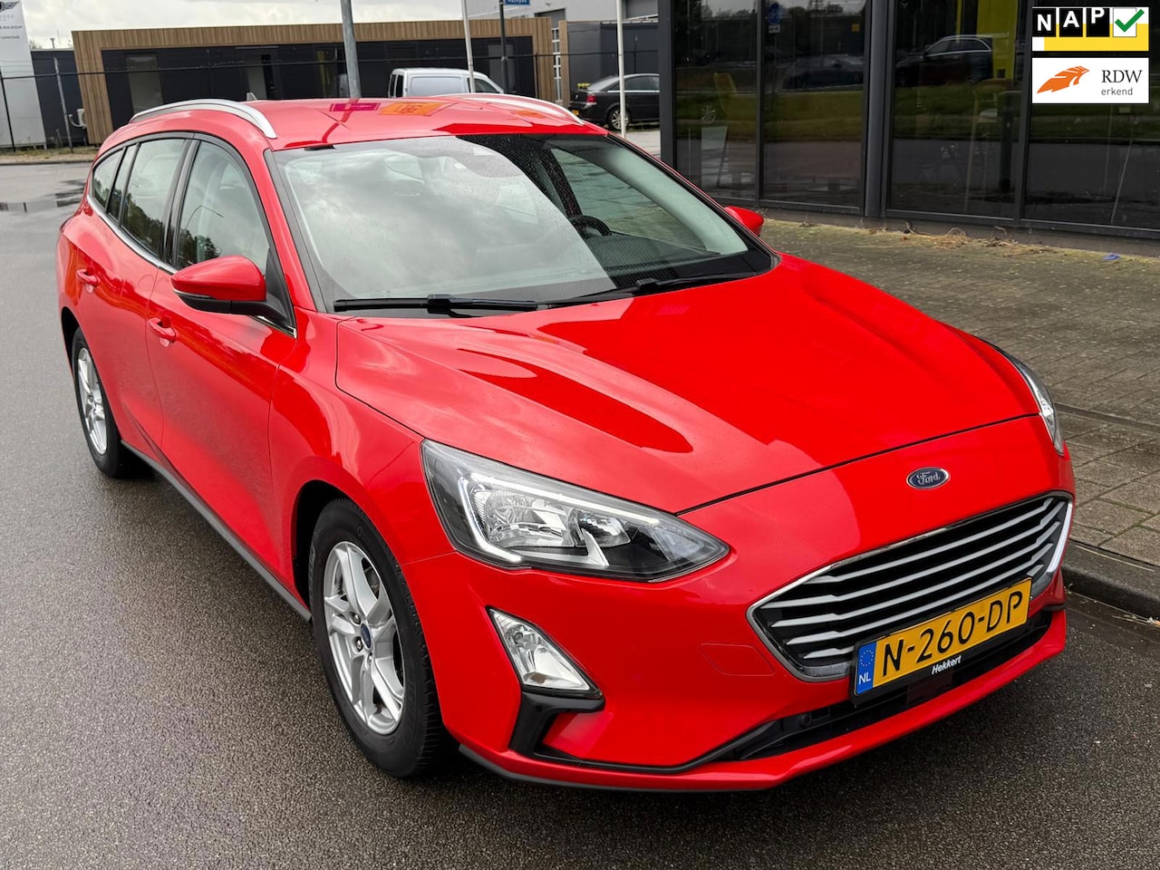 Ford Focus Wagon - 1.0 EcoBoost Hybrid Trend Edition Business/Camera/Carplay/Airco/cruise - AutoWereld.nl