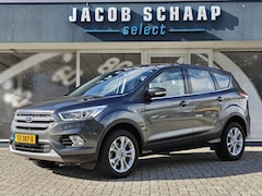 Ford Kuga - 1.5 EcoBoost Titanium / Keyless / Trekhaak (2000kg) / Navi / Carplay