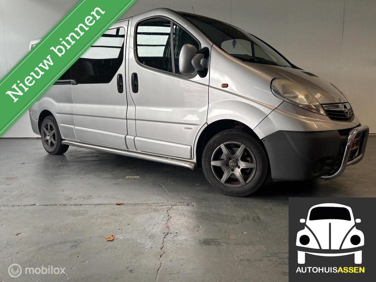 Opel Vivaro - bestel 2.5 CDTI L2H1 DC,6 pers dubbel schuifdeur - AutoWereld.nl