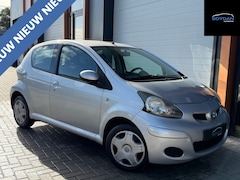 Toyota Aygo - 1.0 VVT-i COMFORT NAVIGATO | AIRCO | NAP | DEALER ONDER