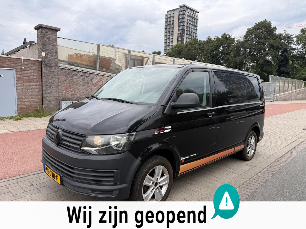 Volkswagen Transporter - 2.0 TDI L1H1 Automaat- Ingerichte Kastenwand- N.A.P - AutoWereld.nl