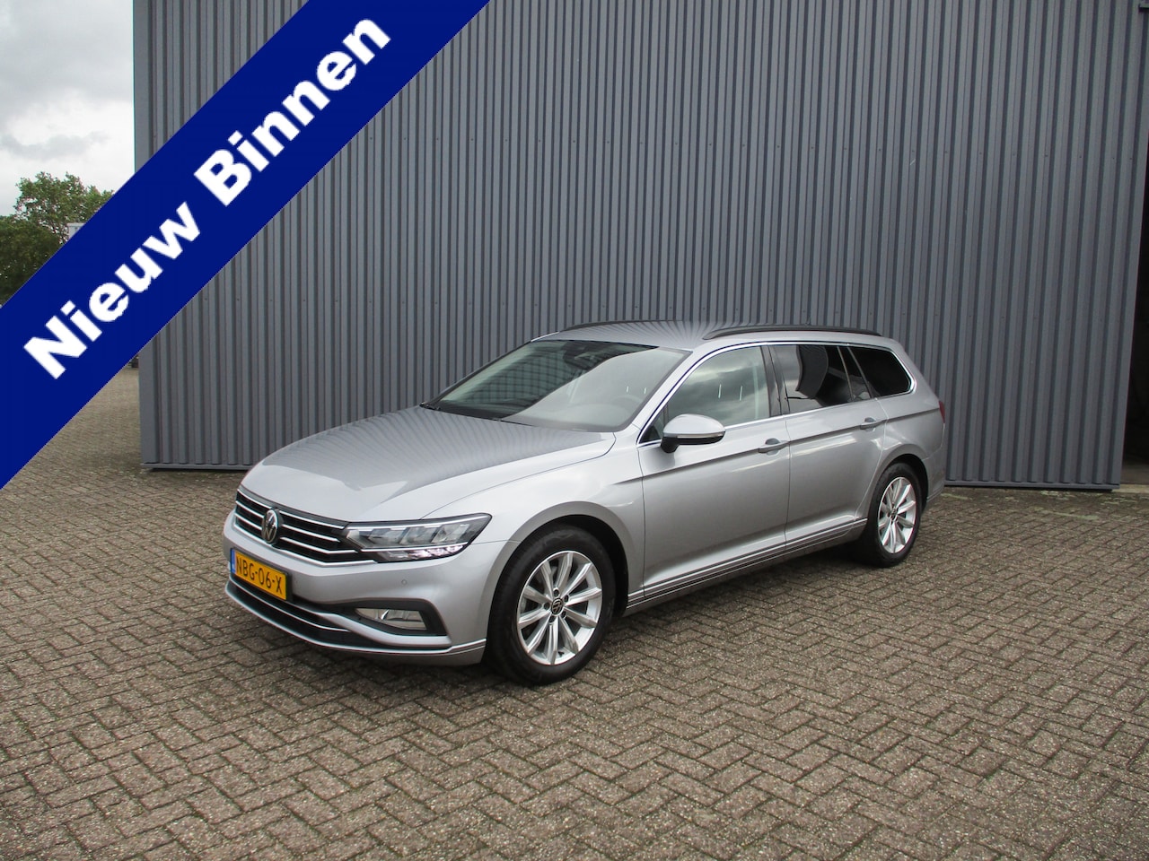 Volkswagen Passat Variant - 1.5 TSI 150 PK Automaat Business Navi Trekhaak - AutoWereld.nl