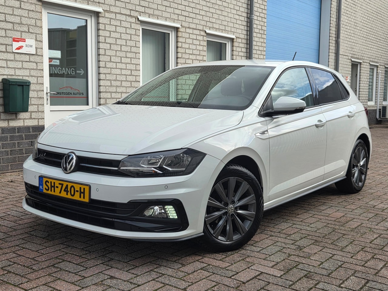 Volkswagen Polo - 1.0 TSI R-Line Navigatie-Cruise-Carplay-Pdc - AutoWereld.nl