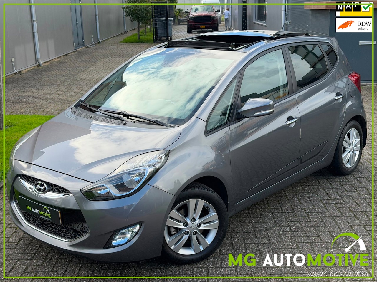 Hyundai ix20 - 1.6i i-Catcher | Leder | Navi | Trekhaak | NL auto | NAP - AutoWereld.nl