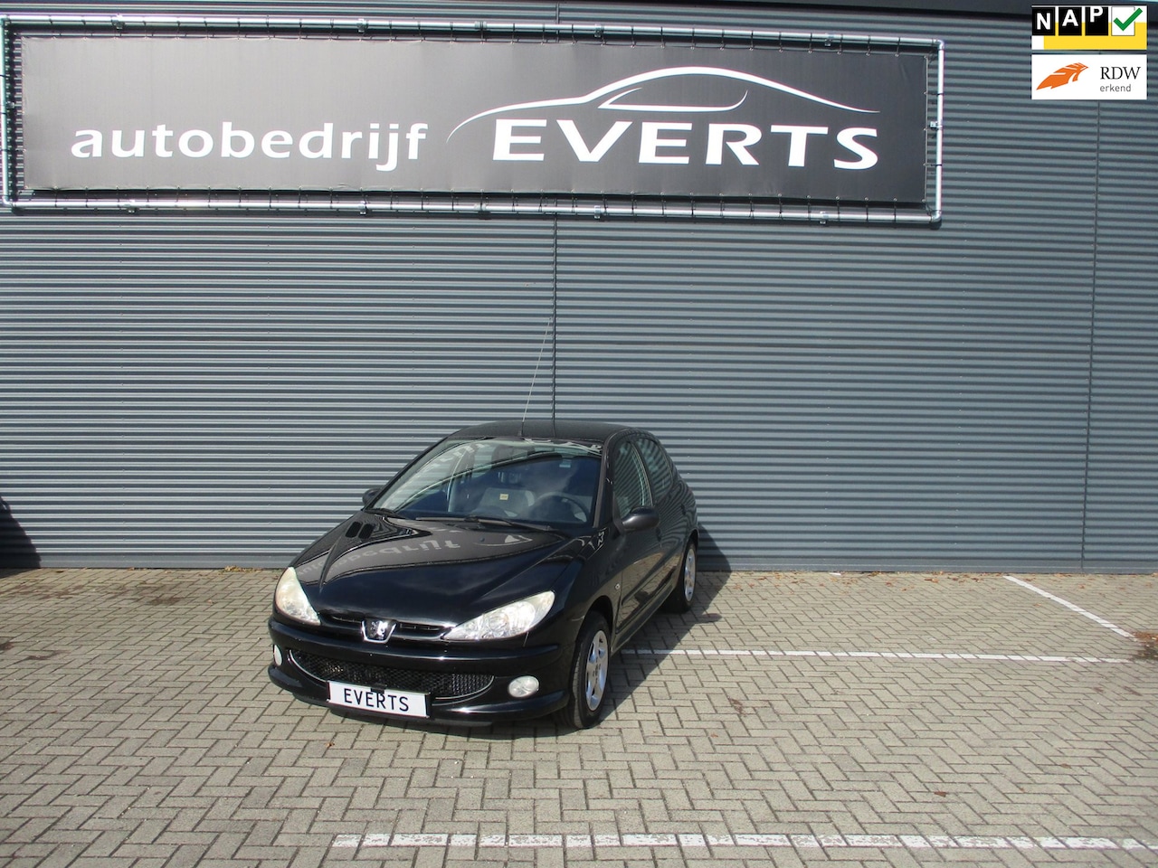 Peugeot 206 - 1.4 Génération Apk 10.10.2027 zeer nette en goed rijdende auto scherpe meeneem prijs - AutoWereld.nl