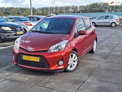 Toyota Yaris - € 8750, -1.5 Full Hybrid Dynamic Apk 06/2027