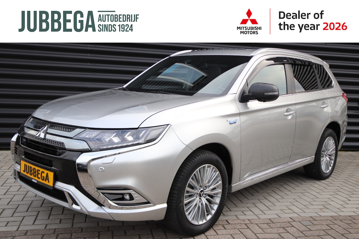 Mitsubishi Outlander - 2.4 PHEV Instyle Opendak, Adaptive Cruise, Trekhaak - AutoWereld.nl