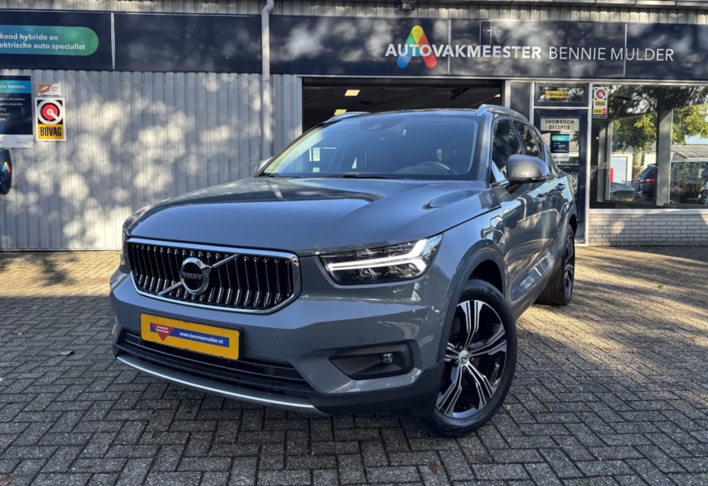 Volvo XC40 - 1.5 T4 Recharge LEDER / LED / MEMORY - AutoWereld.nl
