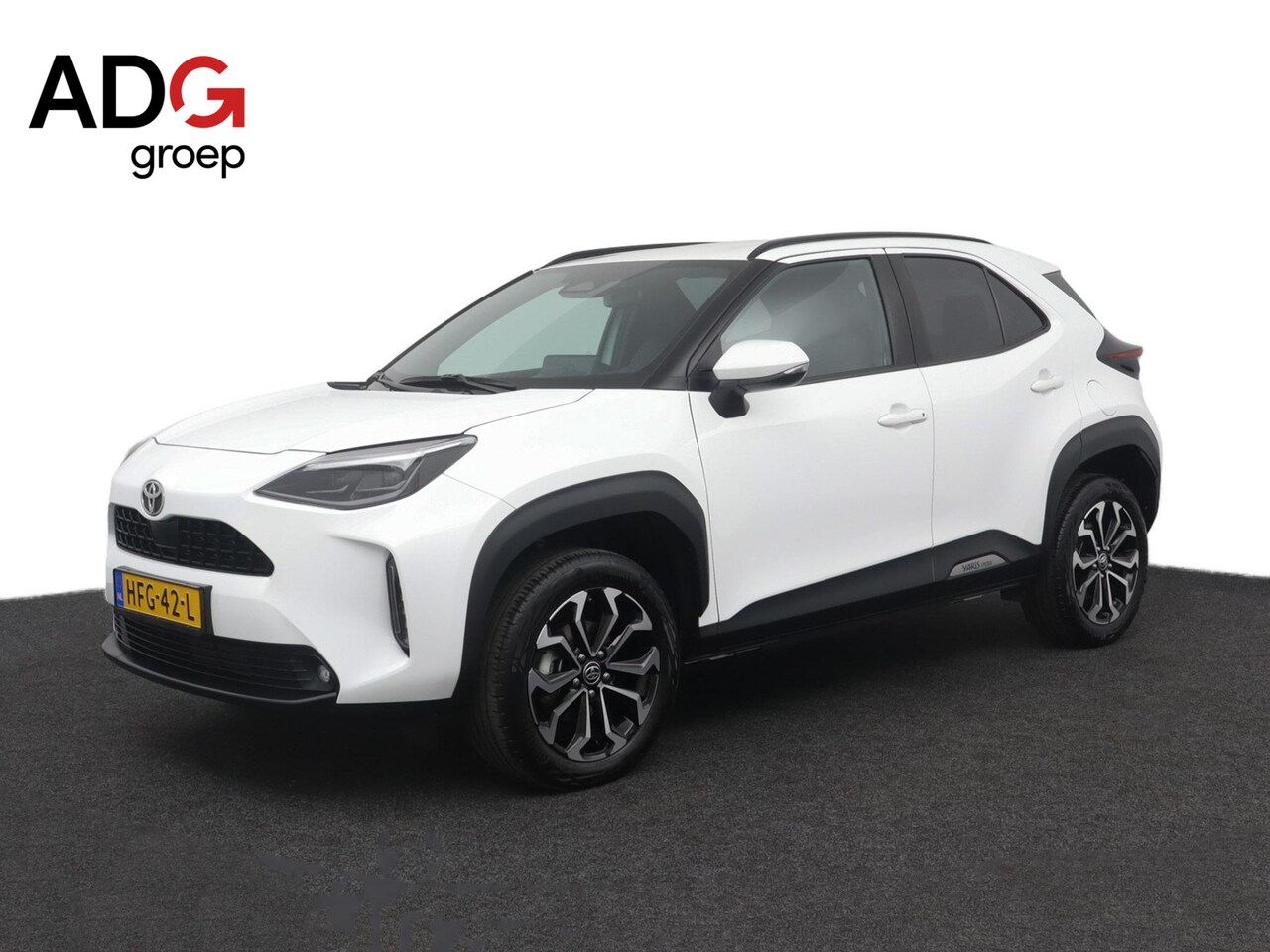Toyota Yaris Cross - 1.5 Hybrid 115 First Edition | Keyless | Navigatie | Adaptieve cruise control | - AutoWereld.nl