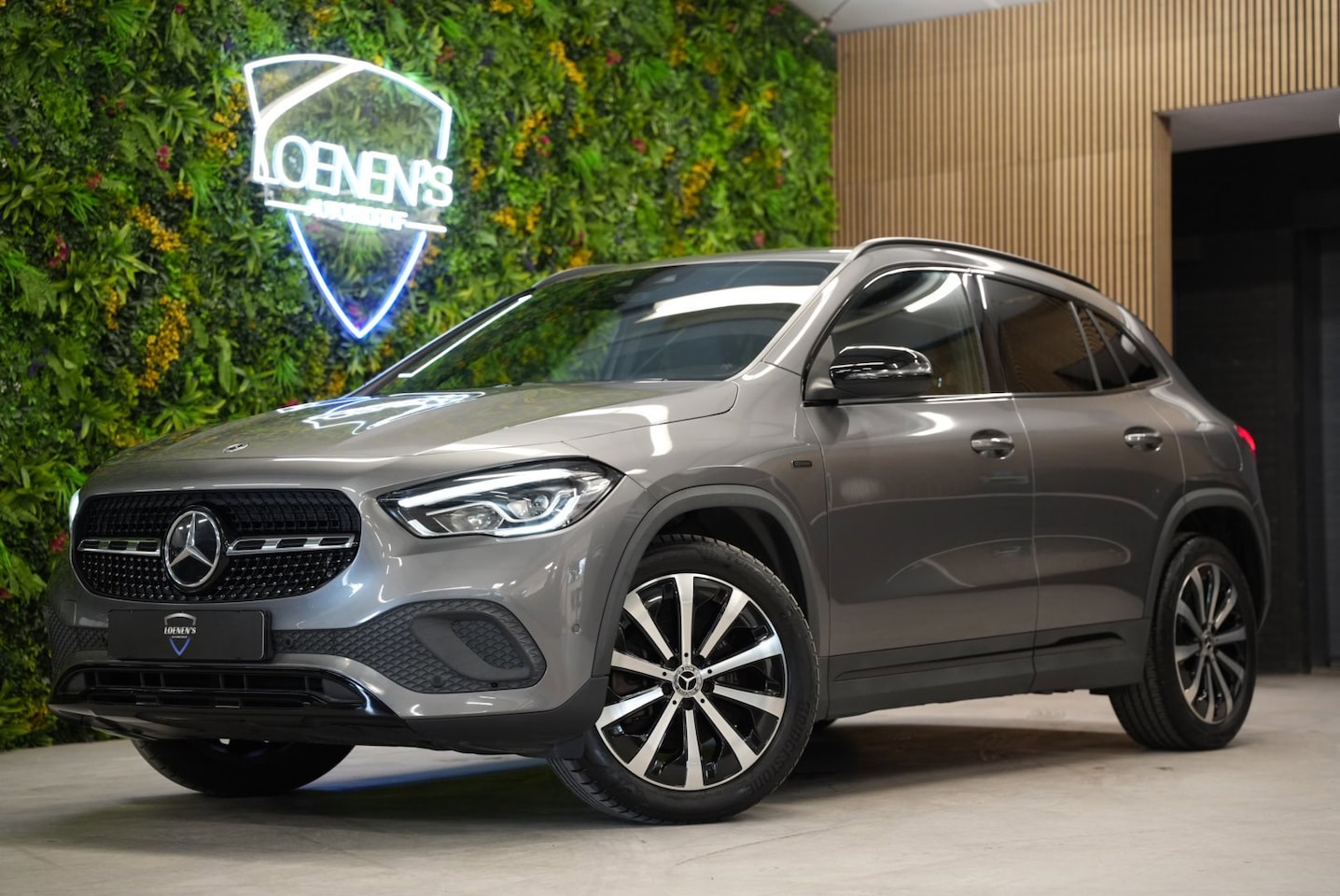 Mercedes-Benz GLA-Klasse - 250 e Progressive SOH 96% / Camera / Cruise / Sfeerverlichting / Stoelver - AutoWereld.nl