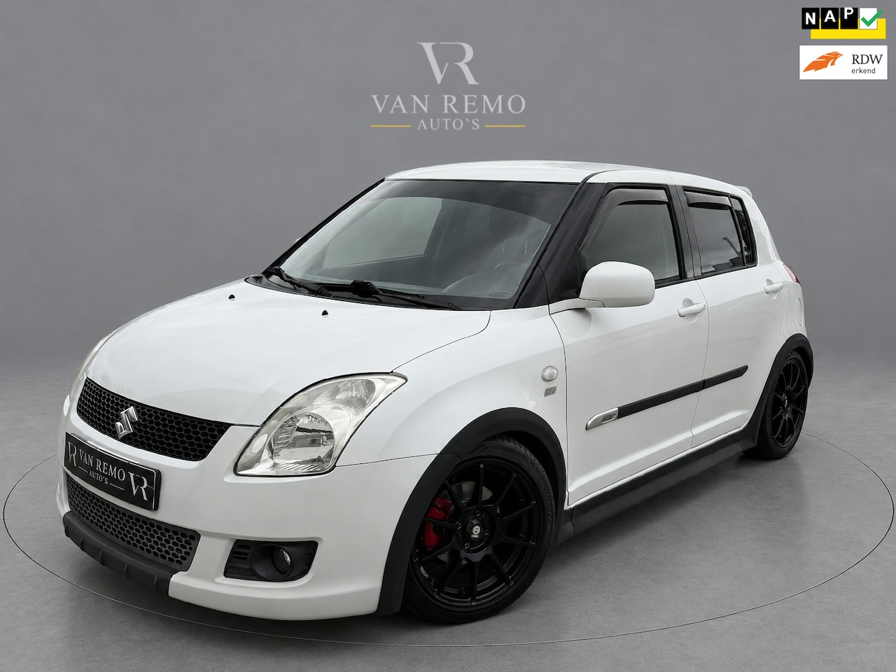 Suzuki Swift - 1.3 GT|Airco|BT Audio|Pdc|Schroefset|Trekhaak|Sport pakket|Nap! - AutoWereld.nl