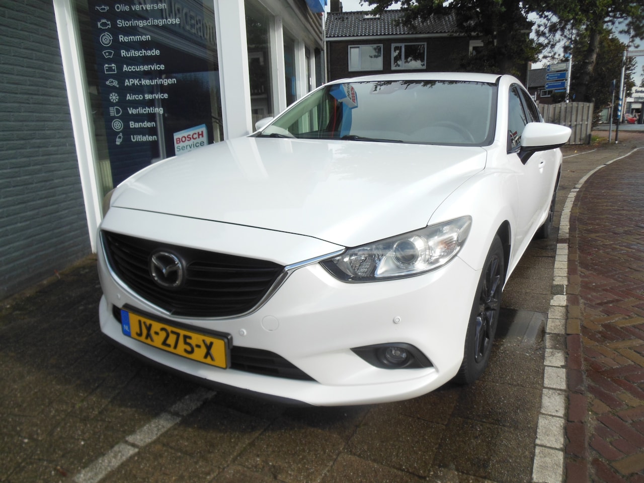Mazda 6 - sedan 2.2D TS+ 12 maanden Bovag garantie automaat trekhaak - AutoWereld.nl
