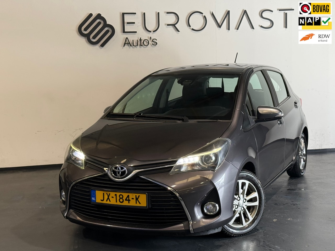 Toyota Yaris - 1.3 VVT-i Trend Navi Airco Cruise Camera Nieuwe Apk - AutoWereld.nl